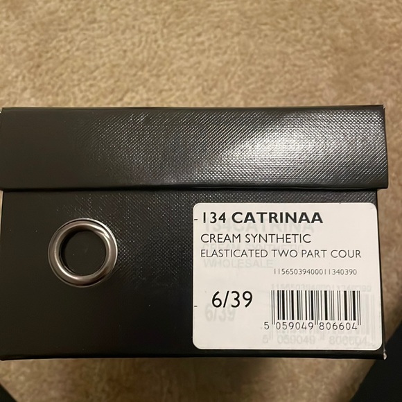 Dune London - Catrinaa Pointy Slingback Pumps - Picture 3 of 5